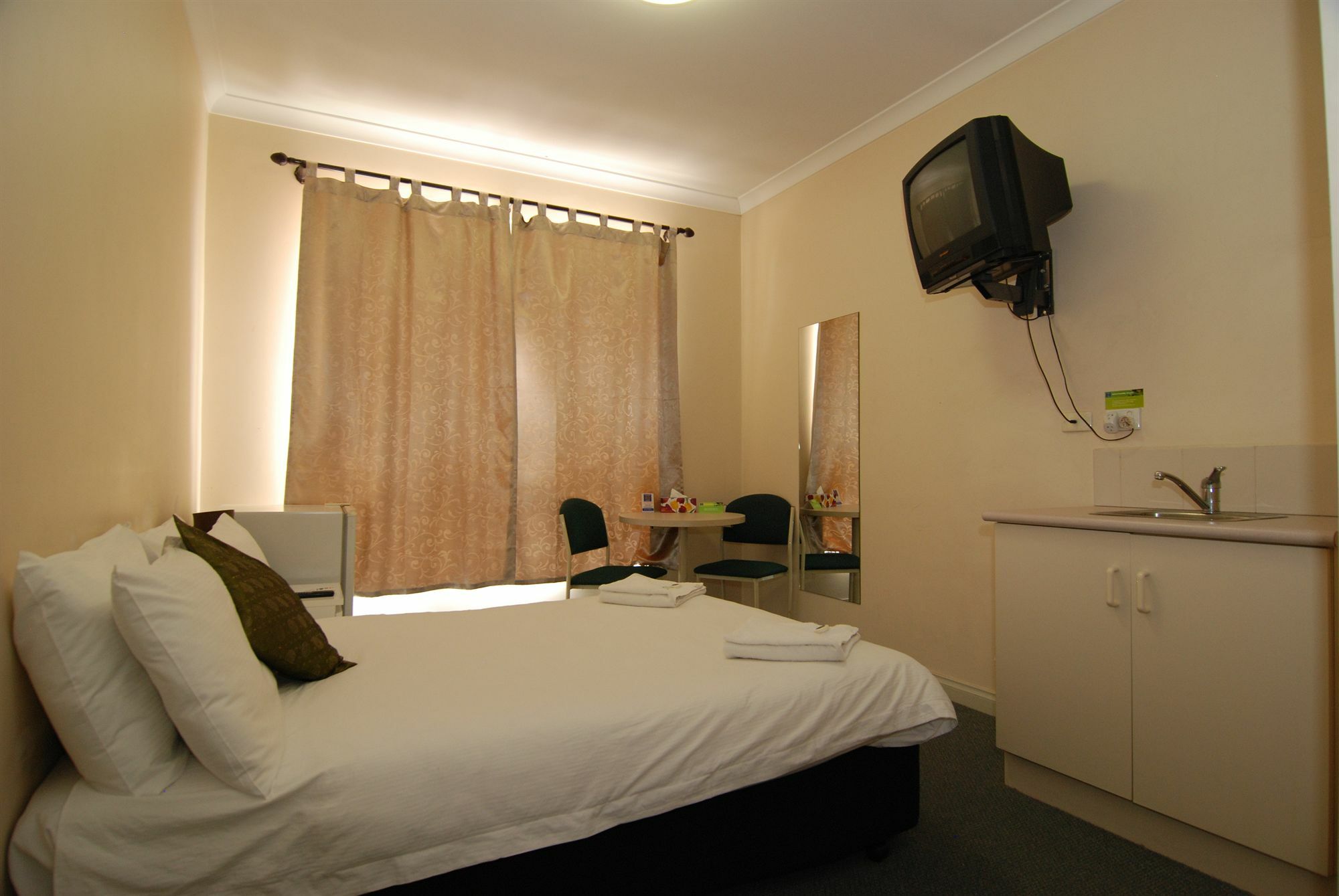 Brunswick Tower Hotel Melbourne Eksteriør billede